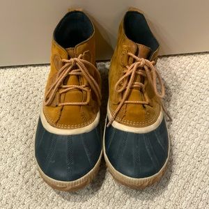 Sorel Out And About Boots Size 9.5